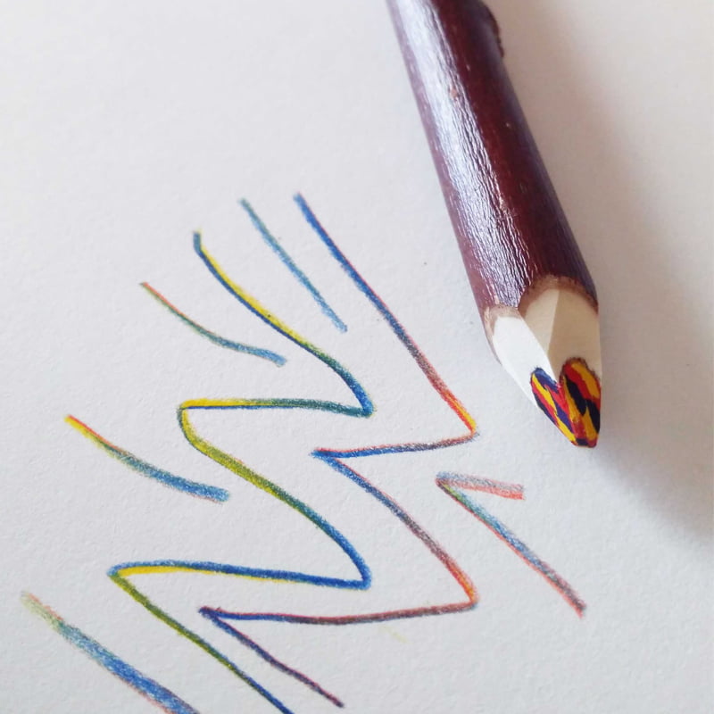 Crayon Magique Multicolore en Bois Fait à la Main - Atelier du Crayon